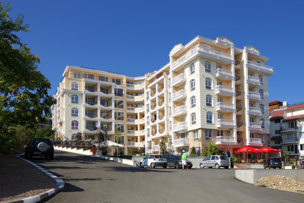 Villa Sardinia And Spa Sveti Vlas Luaran gambar