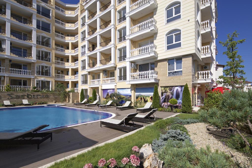 Villa Sardinia And Spa Sveti Vlas Luaran gambar