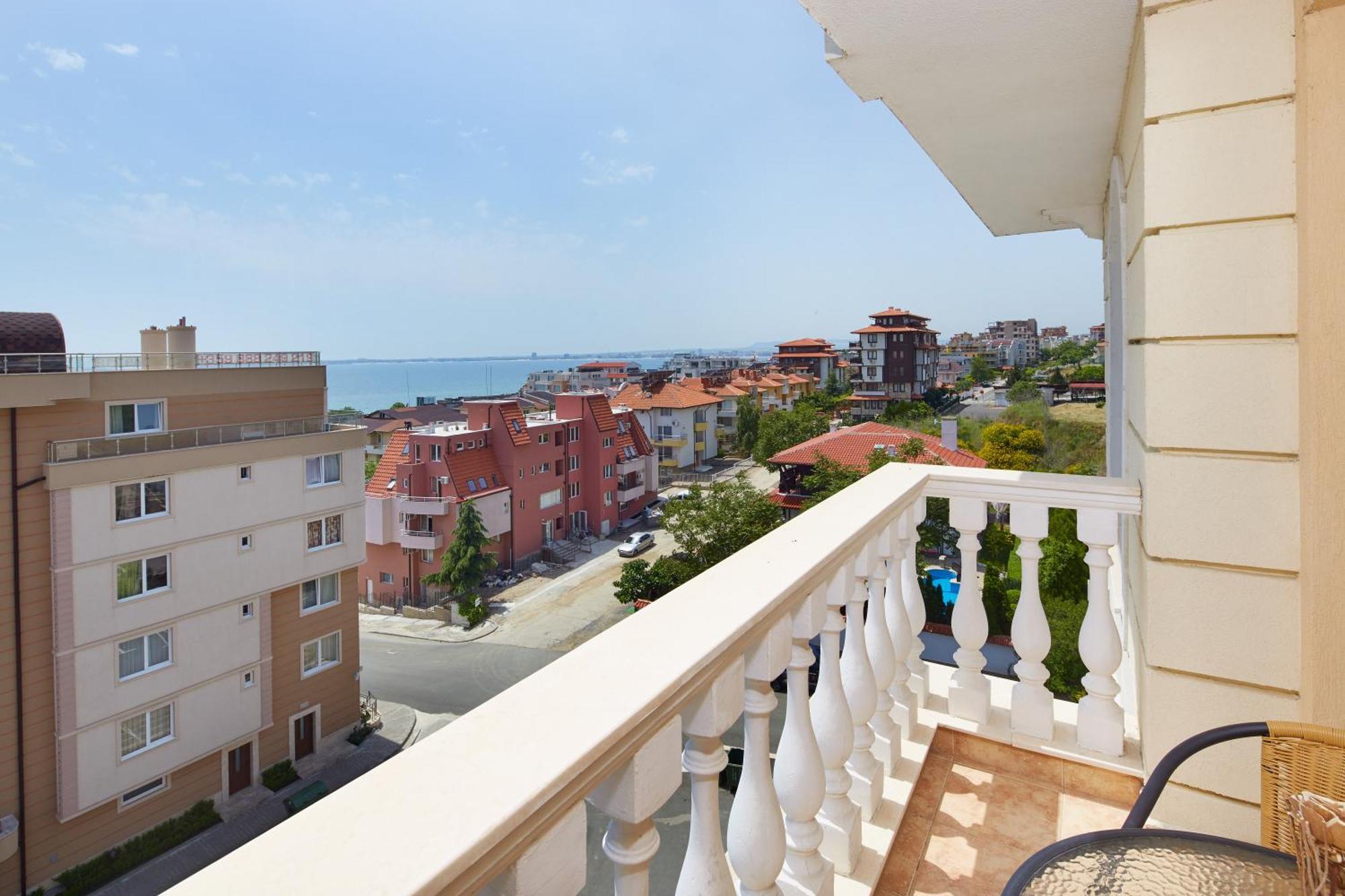 Villa Sardinia And Spa Sveti Vlas Luaran gambar